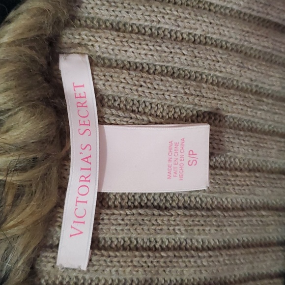 Victoria secret faux fur vest - Picture 3 of 5